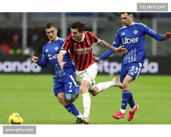 18岁巴萨B队中卫昆卡引科莫、AC米兰争夺，法布雷加斯力图抢先